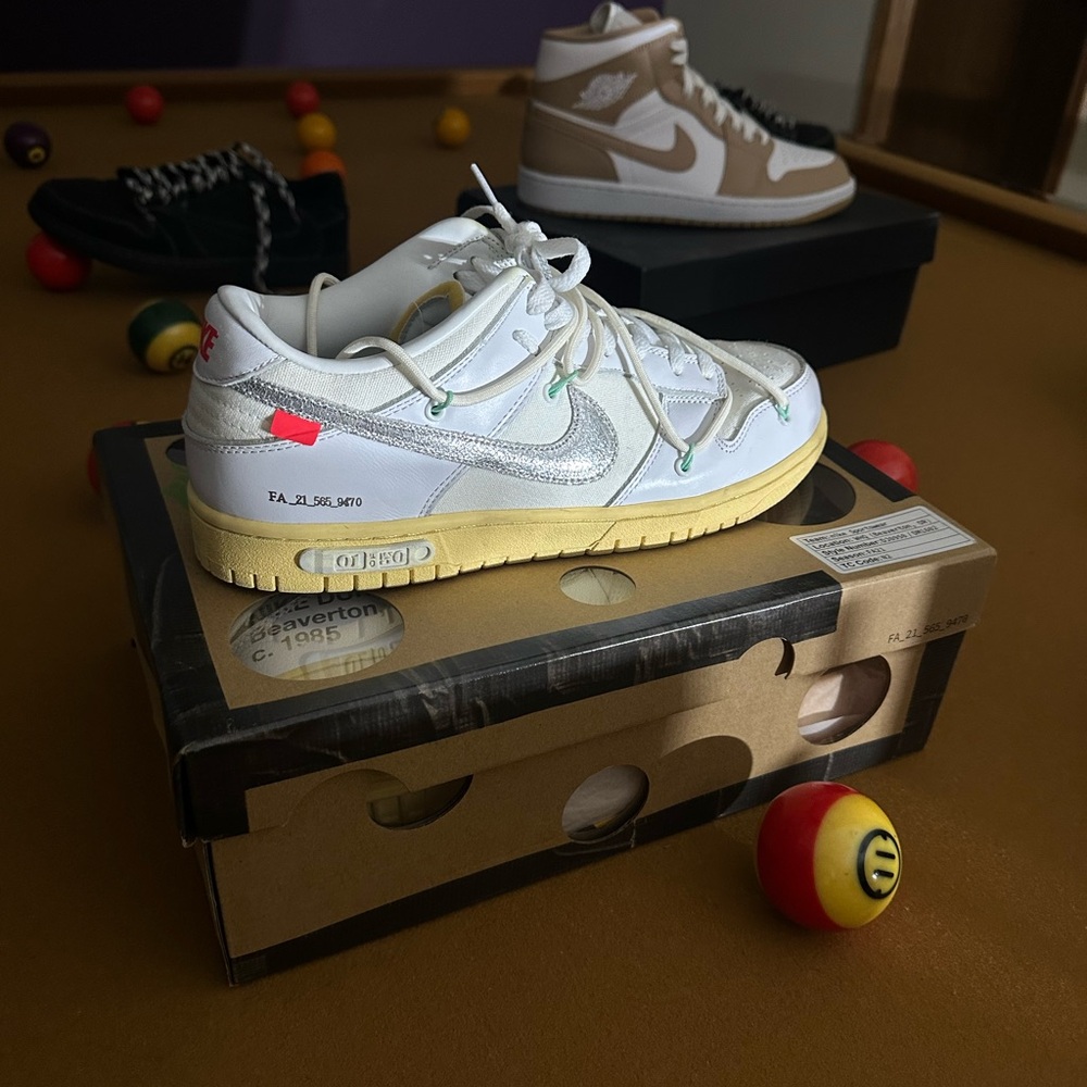 Nike Dunks Off White